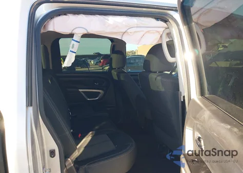 2017 Nissan Titan Sv z USA, uszkodzony, nr VIN 1N6AA1EK3HN532016